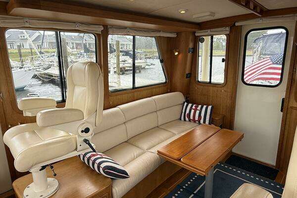 Legacy Yachts 42 Flybridge Yacht For Sale