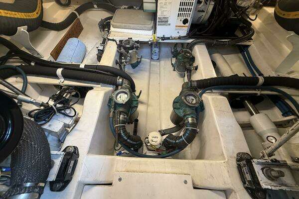 Legacy Yachts 42 Flybridge Yacht For Sale