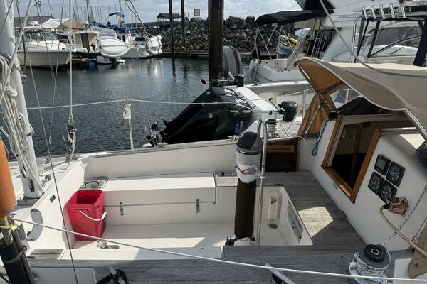 37ft Alberg Yacht For Sale
