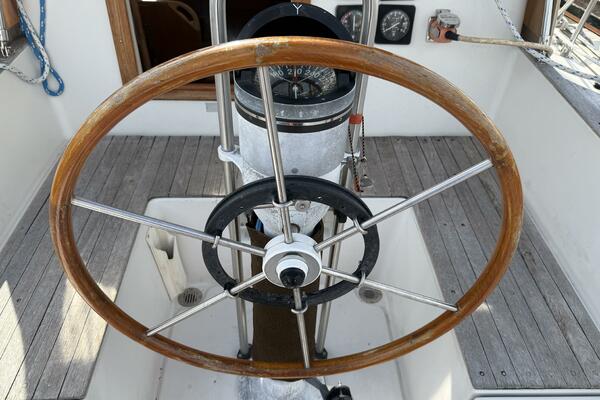 37ft Alberg Yacht For Sale