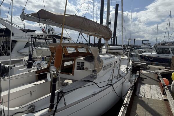 37ft Alberg Yacht For Sale