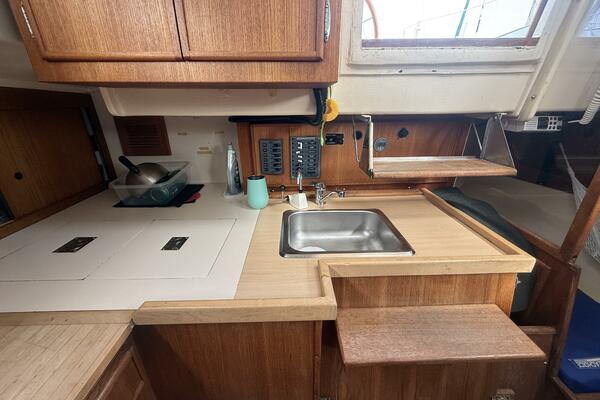 37ft Alberg Yacht For Sale