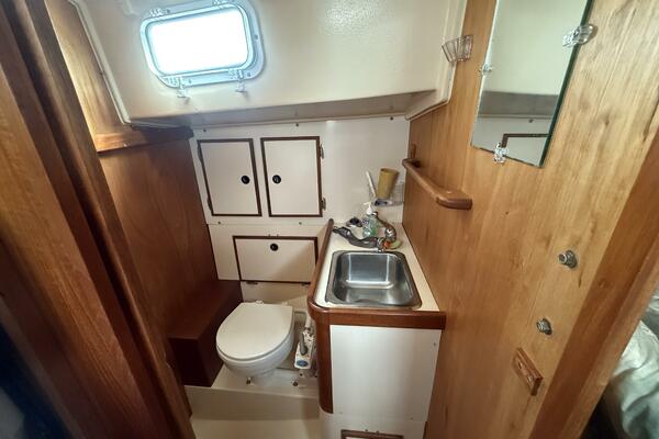 37ft Alberg Yacht For Sale