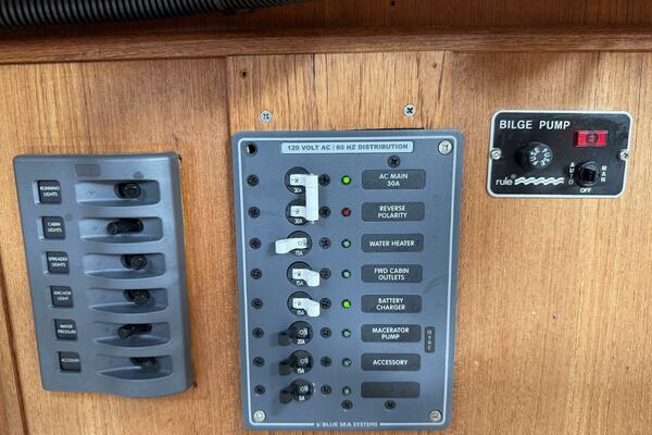 37ft Alberg Yacht For Sale