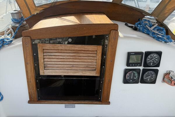 37ft Alberg Yacht For Sale