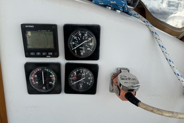 37ft Alberg Yacht For Sale