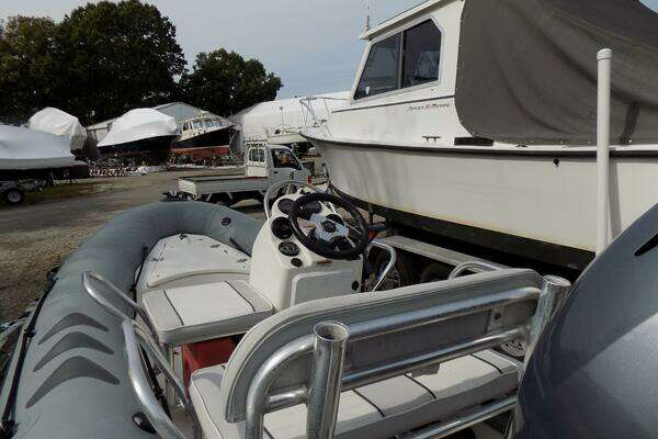 Photo of the 2013 Zodiac 4.2