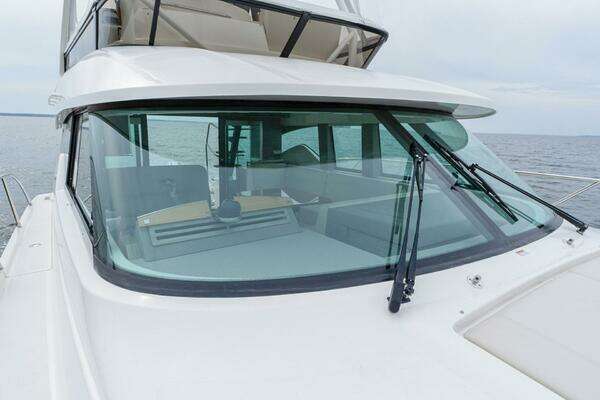 2021 Tiara Yachts 44