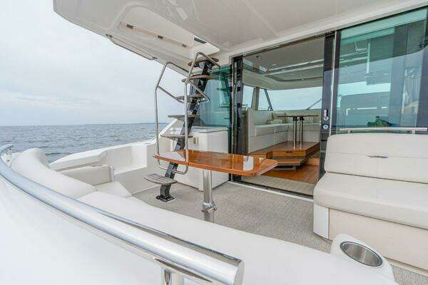 2021 Tiara Yachts 44