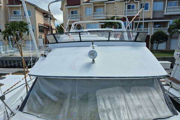 Photo of the 1991 Carver 