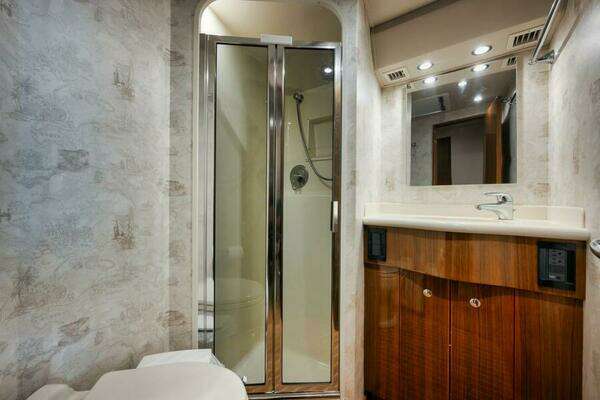 Viking 61 Yacht For Sale