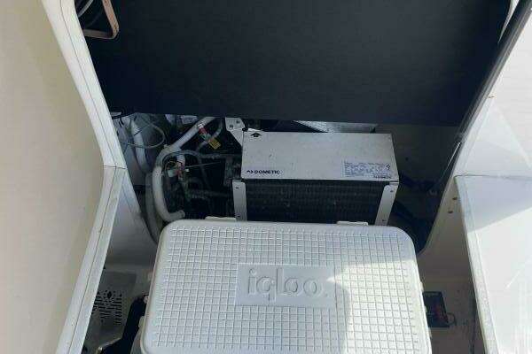 Regal 42 Sport Coupe Yacht For Sale