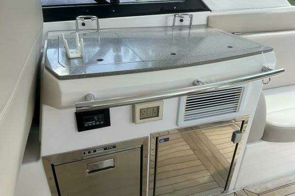 Regal 42 Sport Coupe Yacht For Sale