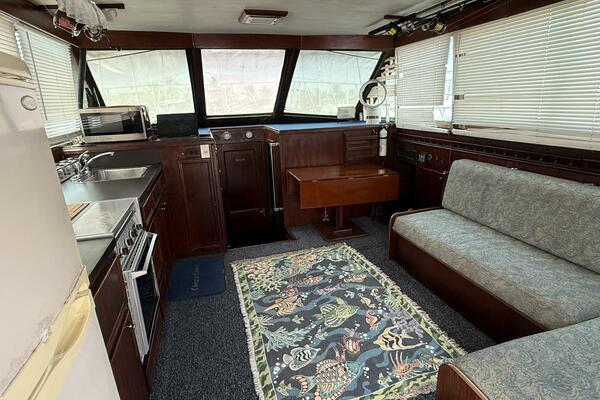 Chinese Cookie 37ft Hatteras Yacht For Sale