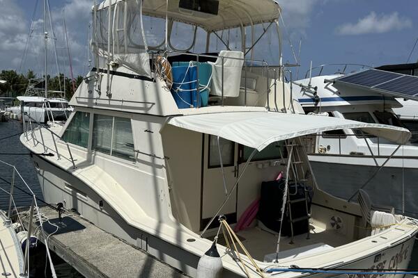 Chinese Cookie 37ft Hatteras Yacht For Sale