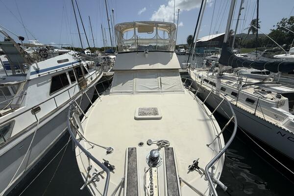 Chinese Cookie 37ft Hatteras Yacht For Sale