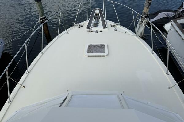 Chinese Cookie 37ft Hatteras Yacht For Sale