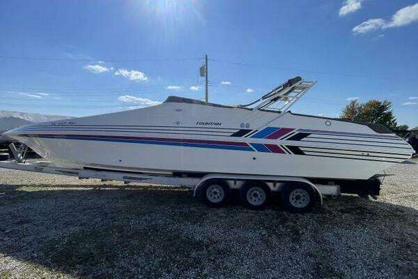 Photo of the 1993 Fountain 38 Sport Cruiser "4 EVER YOUNG"