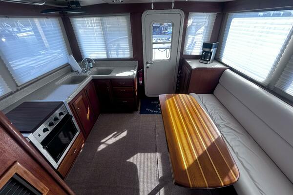 Windless 37ft American Tug Yacht For Sale