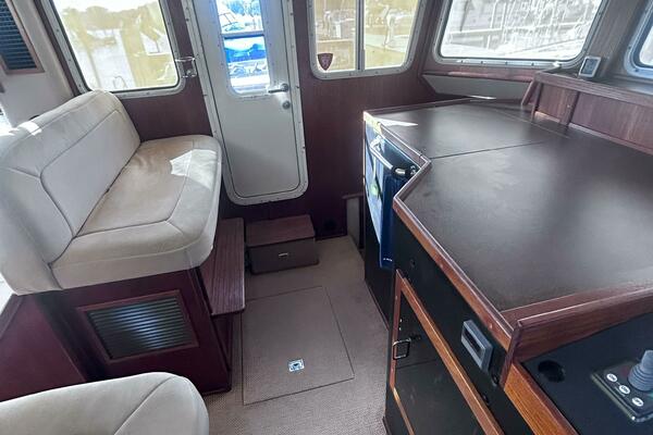 Windless 37ft American Tug Yacht For Sale