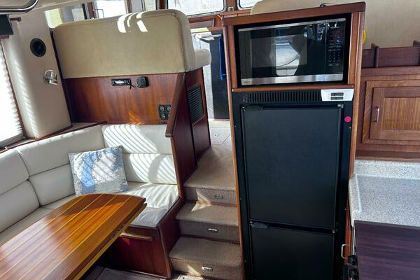 Windless 37ft American Tug Yacht For Sale