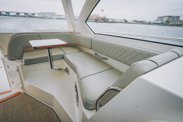 Amazing Grace 32ft Pursuit Yacht For Sale