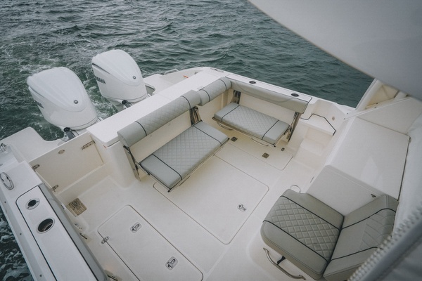 Amazing Grace 32ft Pursuit Yacht For Sale