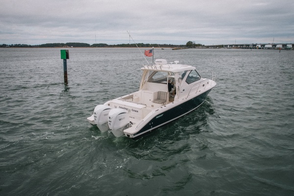 Amazing Grace 32ft Pursuit Yacht For Sale