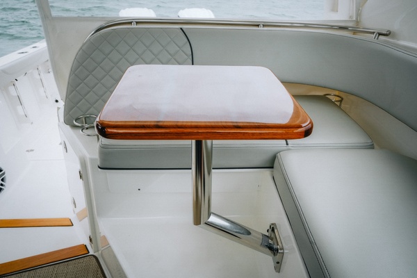 Amazing Grace 32ft Pursuit Yacht For Sale