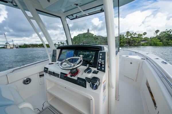 MIMI TOO 30ft Robalo Yacht For Sale
