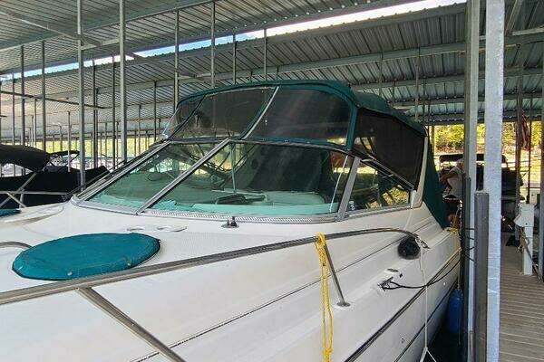 Photo of the 1996 Maxum 3200 SCR "Dream Time"