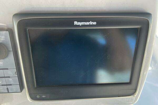 Photo of the 2001 Hunter 420 Passage "Summer Wind"