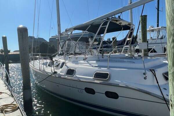 42-ft-Hunter-2001-420 Passage-Summer Wind-Groton Connecticut United States yacht for sale