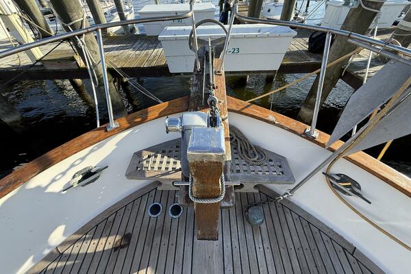 38ft Marine Trader Yacht For Sale