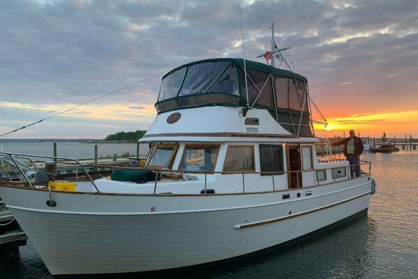 38ft Marine Trader Yacht For Sale