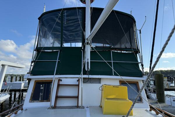 38ft Marine Trader Yacht For Sale