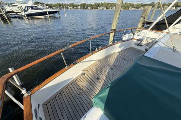 38ft Marine Trader Yacht For Sale