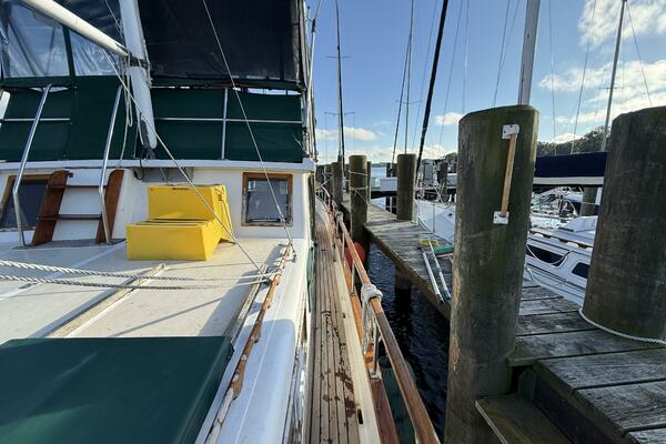 38ft Marine Trader Yacht For Sale