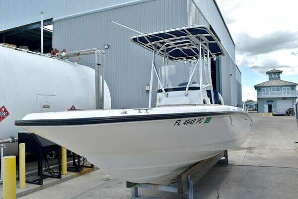 23-ft-Boston Whaler-2010-230 Dauntless- Venice Florida United States  yacht for sale