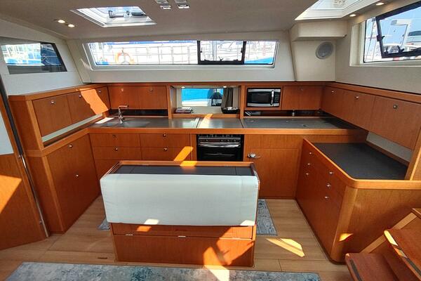 Indigo Sea 57ft Beneteau Yacht For Sale Indigo Sea 57ft Beneteau Yacht For Sale