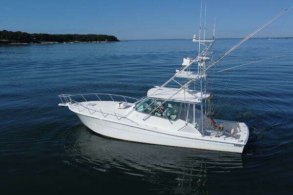 Topaz 40 Express Yacht For Sale