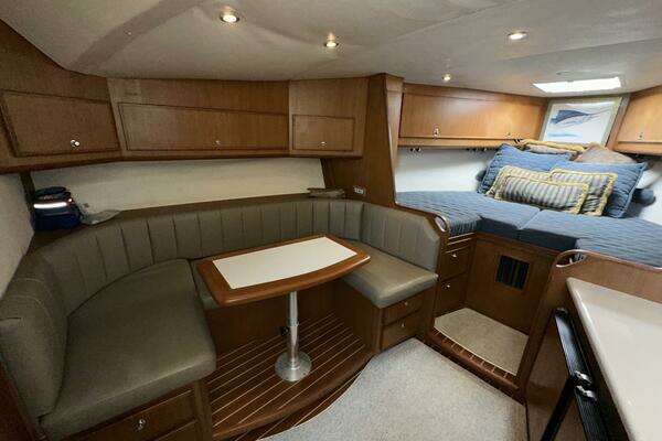 Topaz 40 Express Yacht For Sale