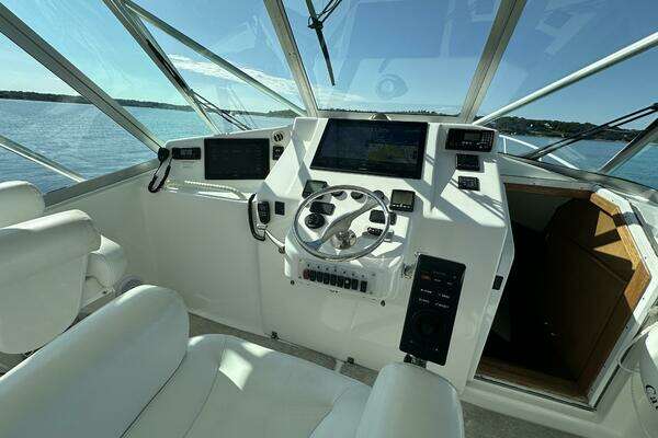 Topaz 40 Express Yacht For Sale