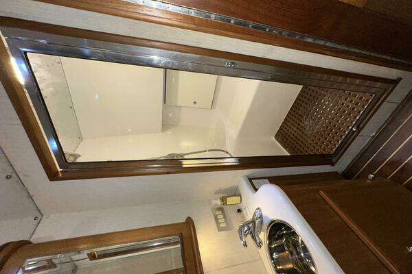 Topaz 40 Express Yacht For Sale