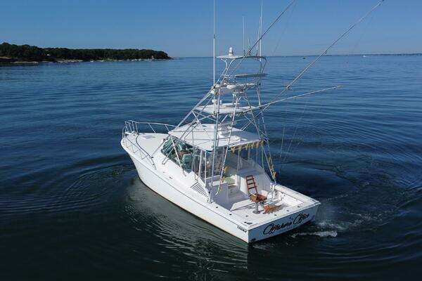 Topaz 40 Express Yacht For Sale