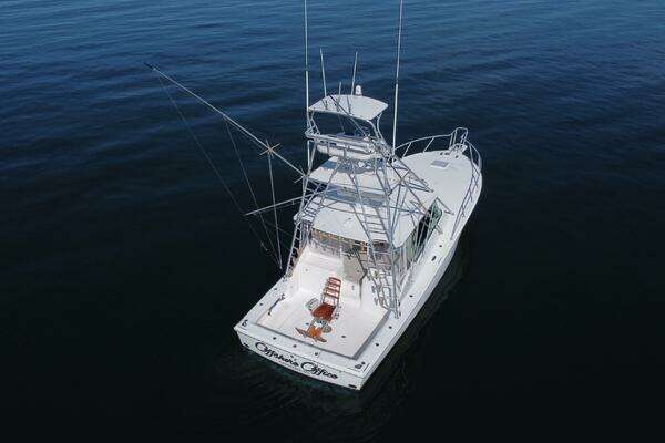 Topaz 40 Express Yacht For Sale