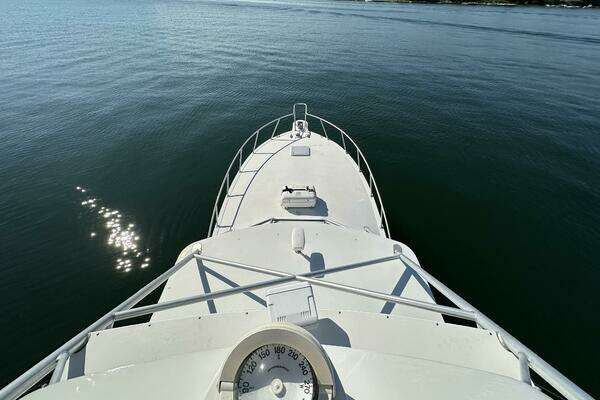 Topaz 40 Express Yacht For Sale