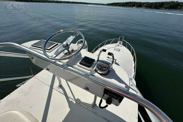 Topaz 40 Express Yacht For Sale