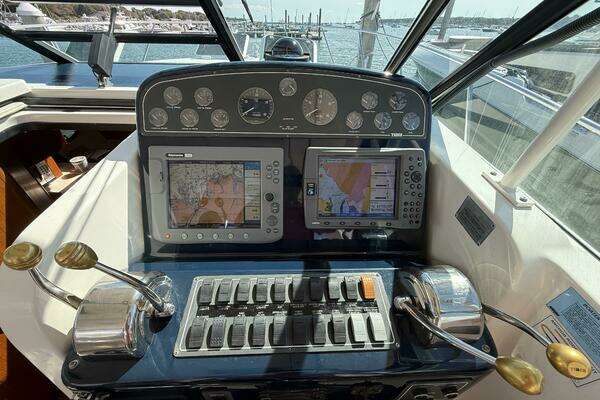 2003 Tiara Yachts 35