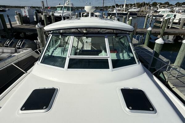 35ft Tiara Yachts Yacht For Sale